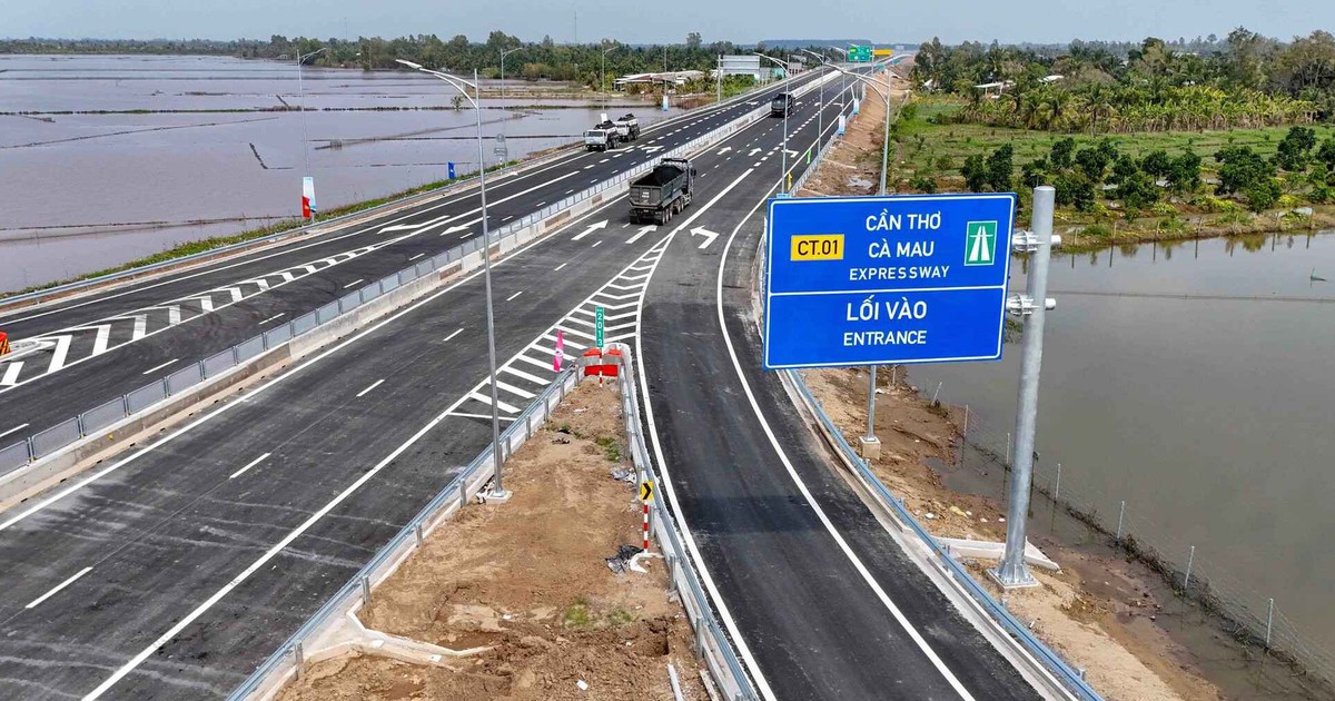 Phương Nam đột phá hạ tầng chiến lược