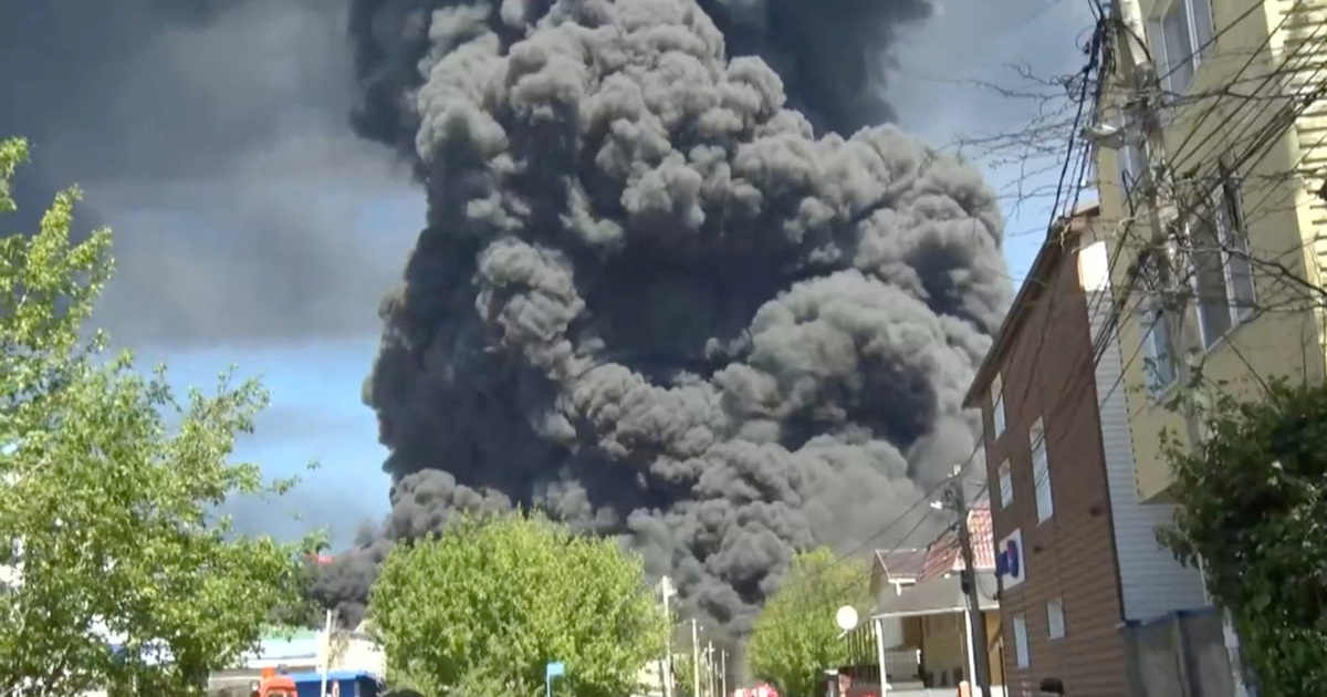 Chiến sự Ukraine ngày 1.525: Thảm họa nhà máy Tuapse thêm trầm trọng, Nga cảnh báo