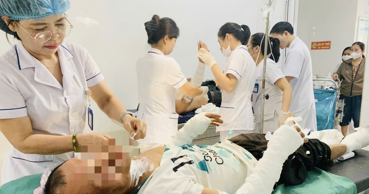 Dùng bình gas thui thịt chó, hai người bị bỏng nặng