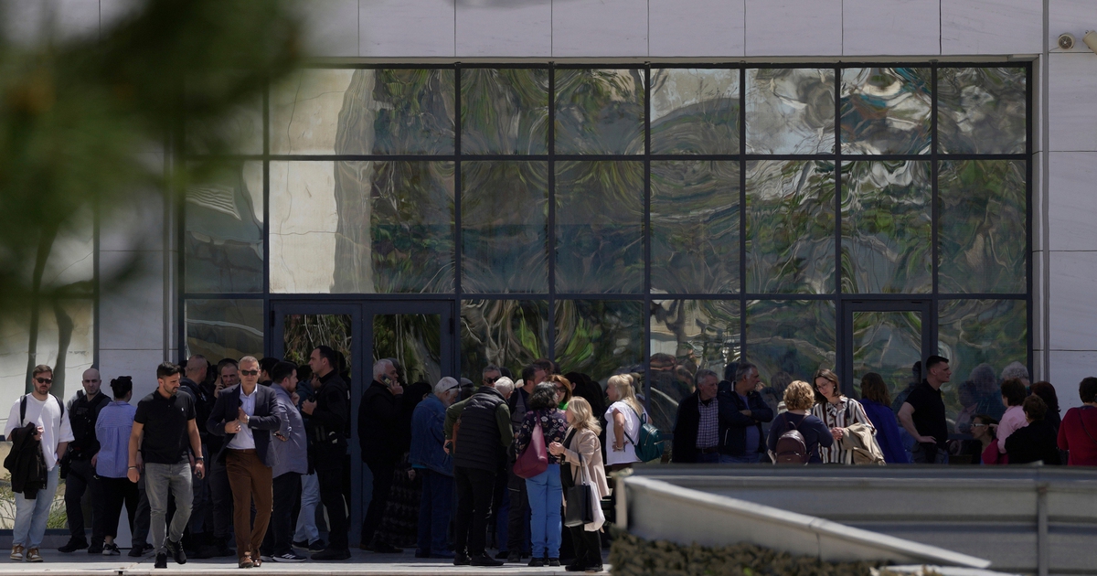 Cụ ông 89 tuổi xả súng tại thủ đô Athens của Hy Lạp, nhiều người bị thương