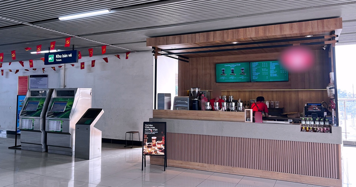 Thí điểm bán cà phê ở nhà ga metro Hà Nội