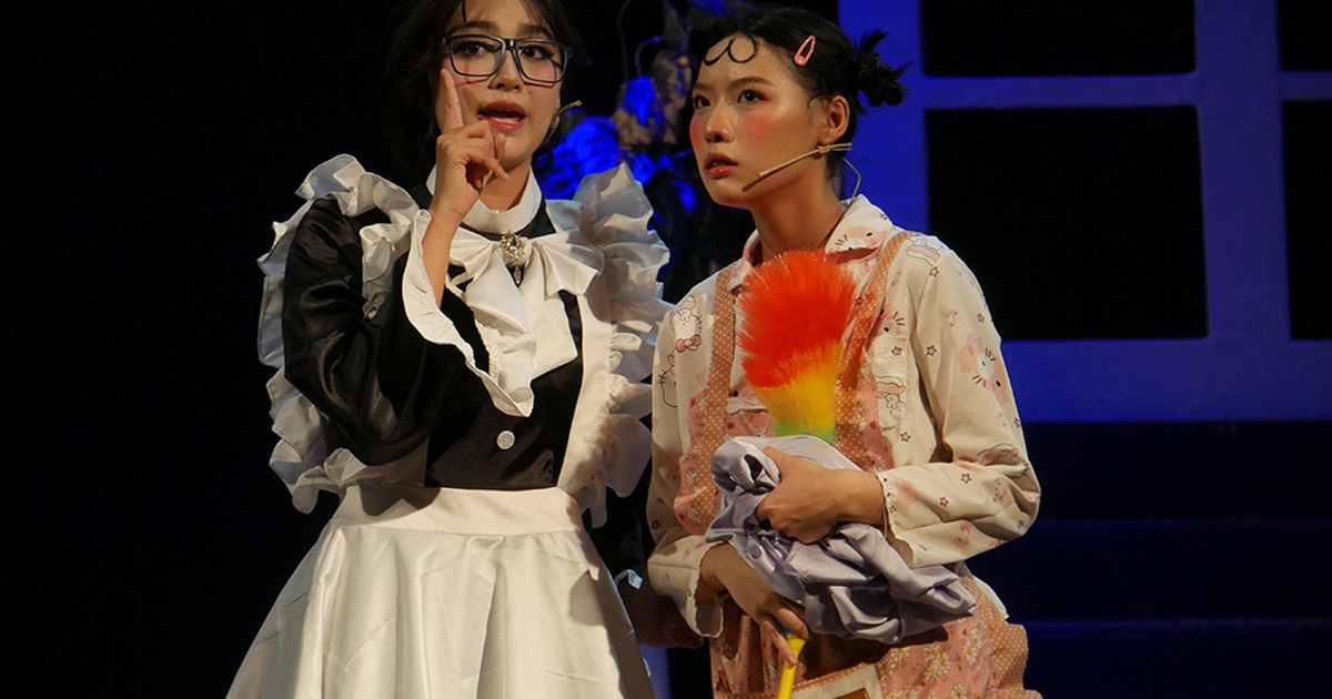 Vở kịch 'Song diện' - học trong lòng sân khấu