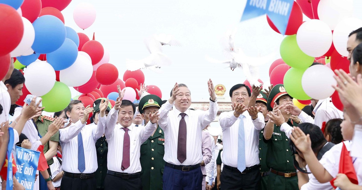 Tổng Bí thư, Chủ tịch nước Tô Lâm dự lễ thượng cờ 'Thống nhất non sông'