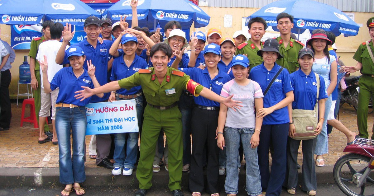 Ông Bùi Đặng Dũng và những câu chuyện khó quên về chương trình Tiếp sức mùa thi