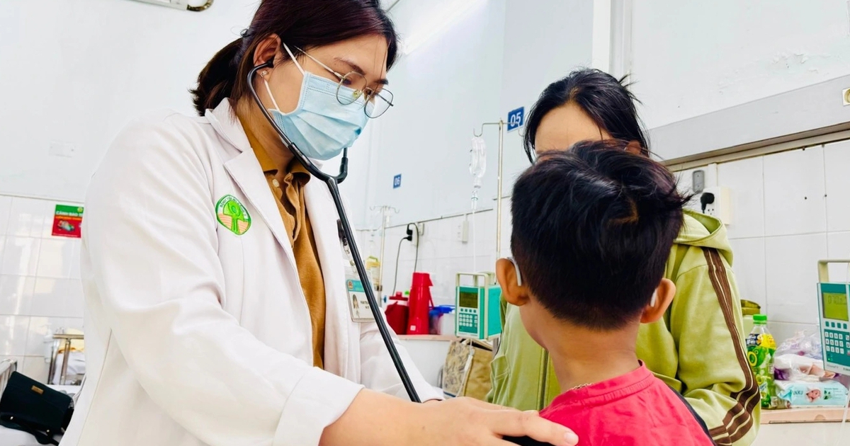 Gia tăng số học sinh Trường tiểu học Đặng Thùy Trâm TP.HCM nghi ngộ độc thực phẩm