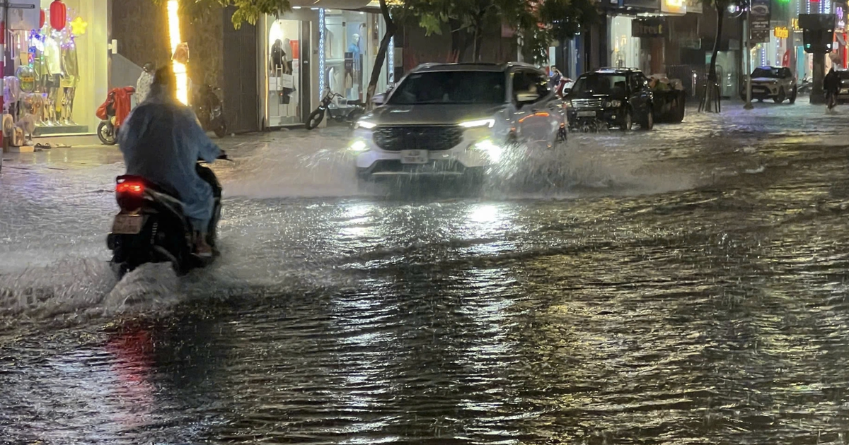 Dự báo thời tiết hôm nay 29.4: Không khí lạnh vào miền Trung, 18 tỉnh mưa giông