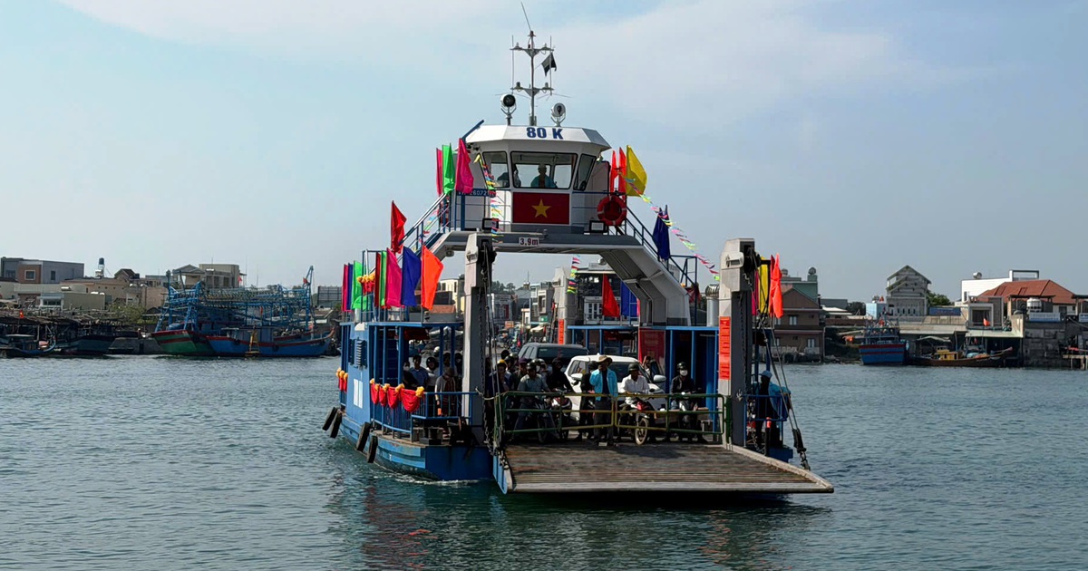 Khánh thành 2 phà mới ở xã đảo, chấm dứt cảnh chờ đợi, 'xoá' cảnh quá tải