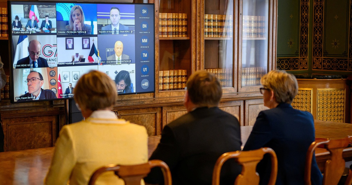 Liên minh 40 nước cam kết hành động giải quyết chuyện eo biển Hormuz