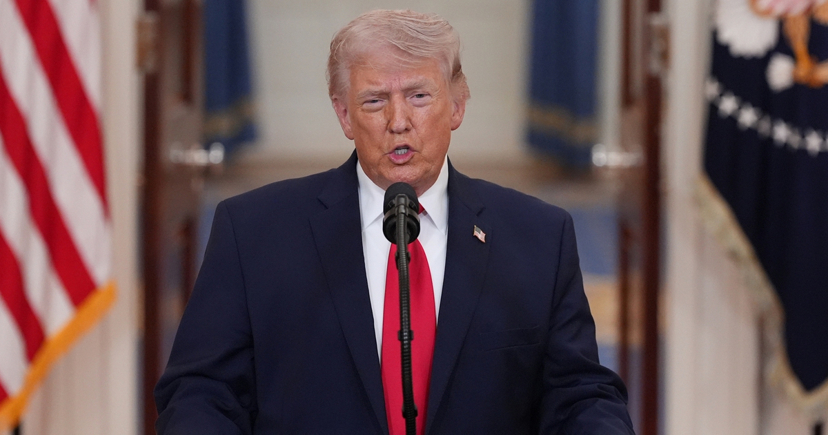 &Ocirc;ng Trump: Mỹ c&oacute; thể mở eo biển Hormuz nếu c&oacute; th&ecirc;m thời gian