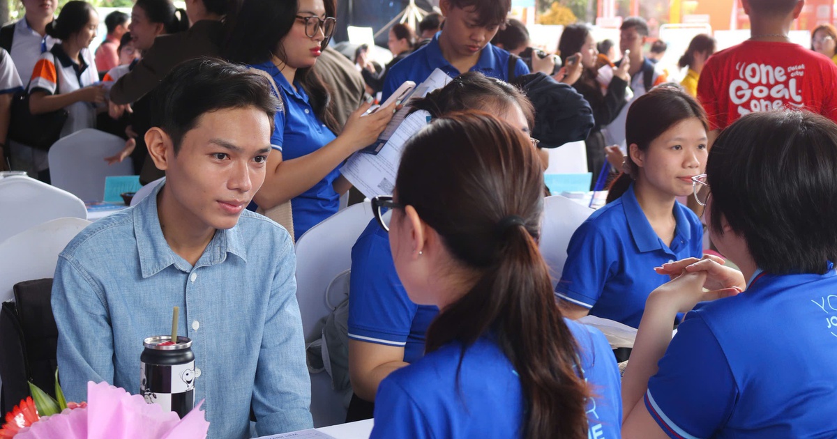 Nhiều việc làm có mức thu nhập hơn 30 triệu đồng/tháng đang chờ người lao động