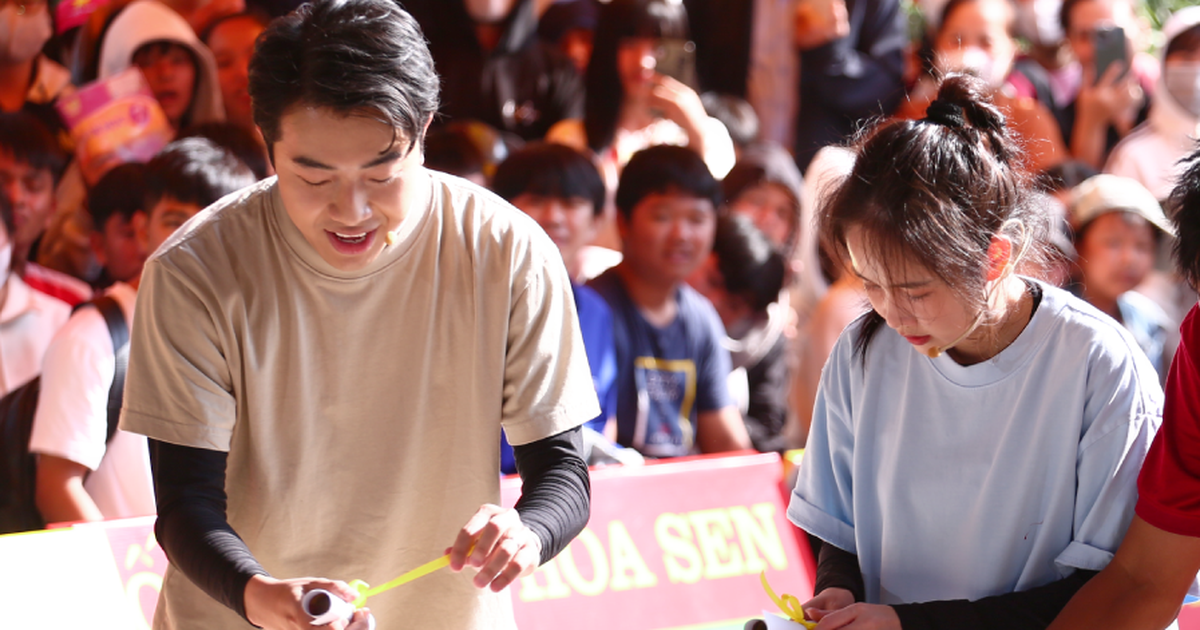 YouTuber đóng phim của Trấn Thành, Trường Giang cùng vợ xuất hiện trên show thực tế