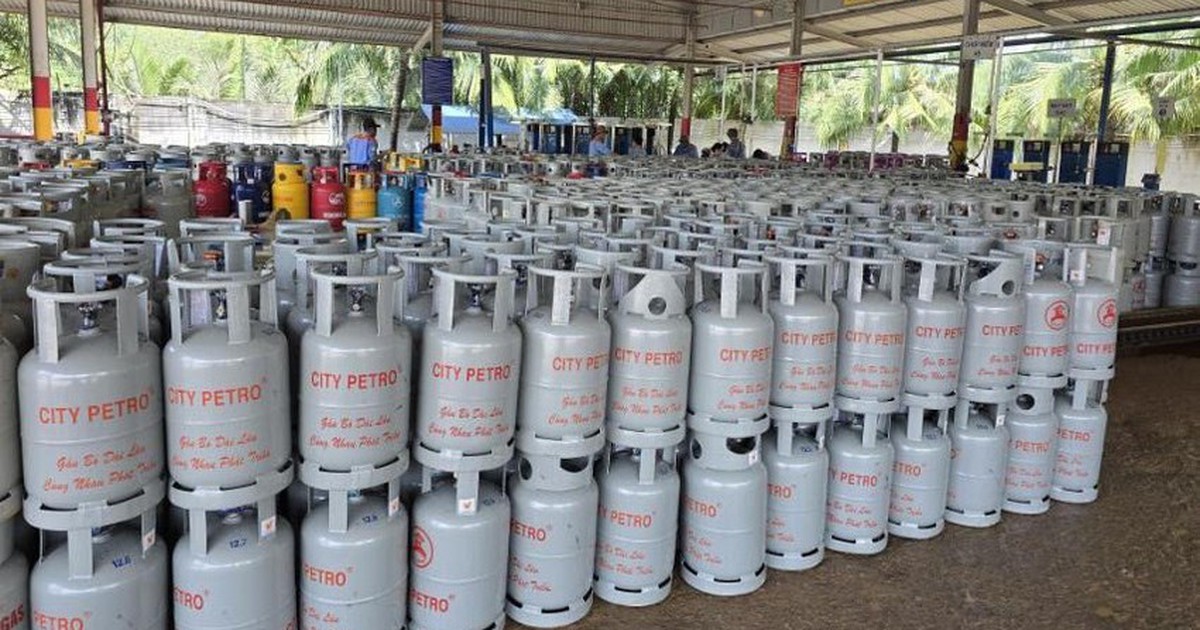 Giá gas tăng hơn 100.000 đồng/bình 45kg