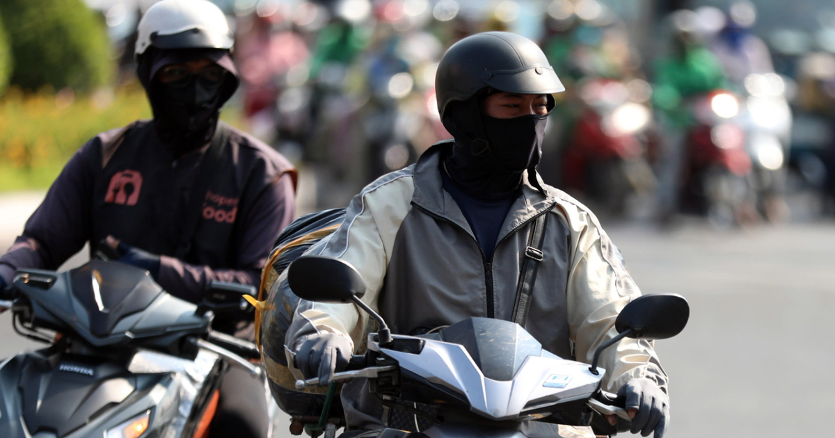 Nam bộ nắng nóng chói chang, cảnh báo mưa giông cục bộ