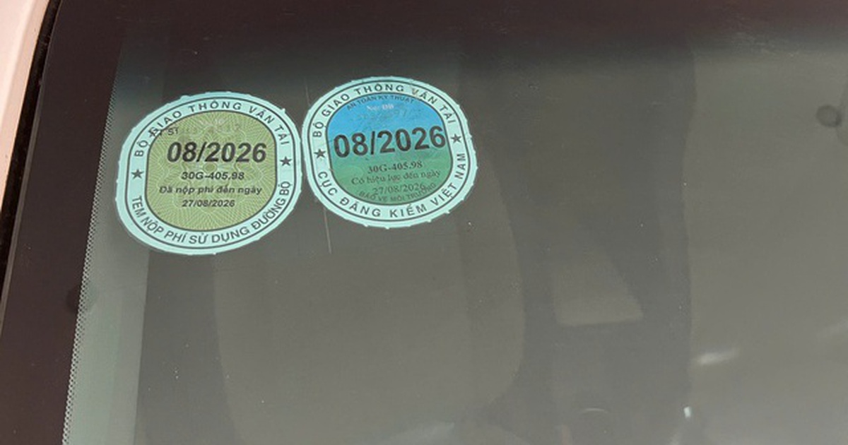 Từ 2027, bỏ tem kiểm định dán trên kính ô tô