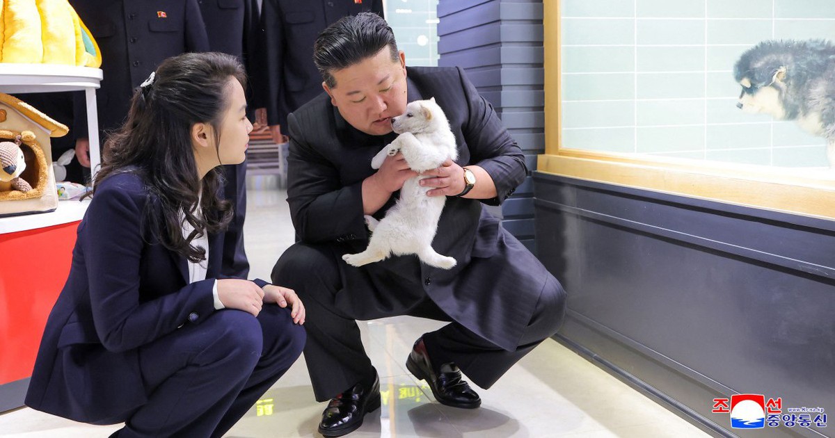 Bất ngờ hình ảnh mới về Nhà lãnh đạo Kim Jong-un cùng con gái