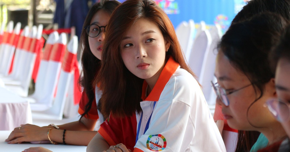 AI và du lịch tự túc lên ngôi, liệu hướng dẫn viên có còn 'đất sống'?