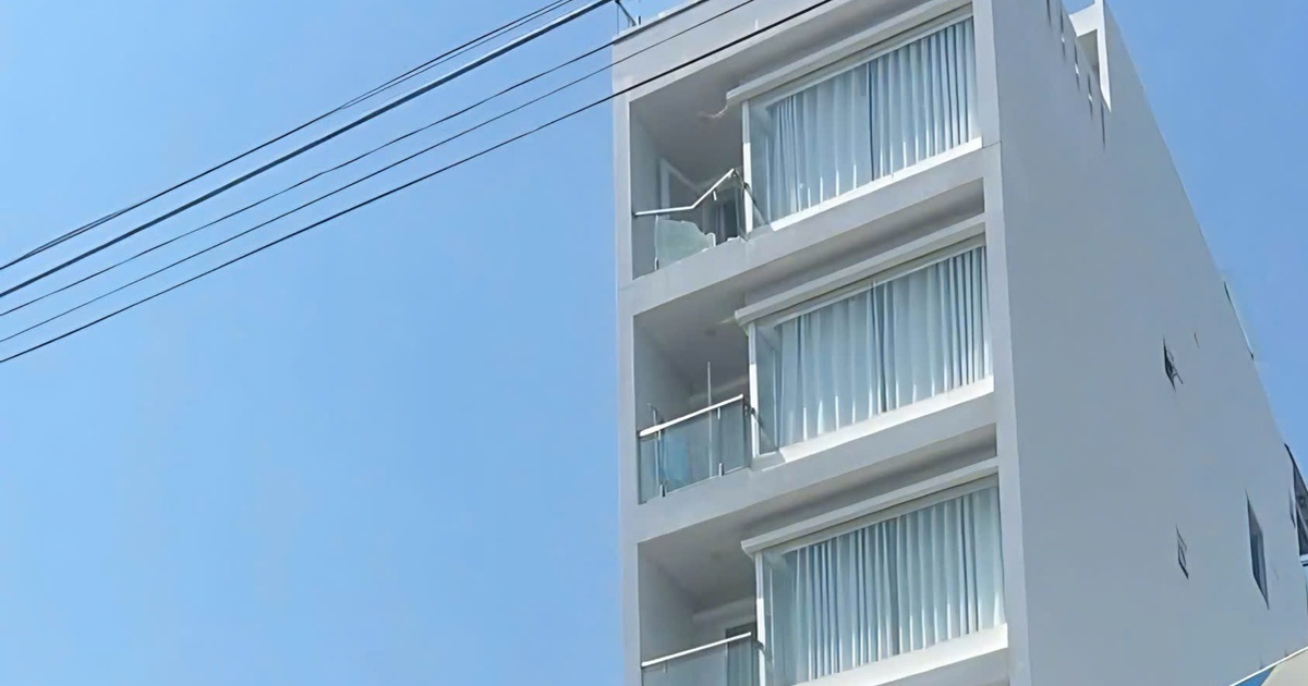 Hy hữu: Nam thanh niên thoát chết dù rơi từ tầng 7 tòa nhà ở Nha Trang