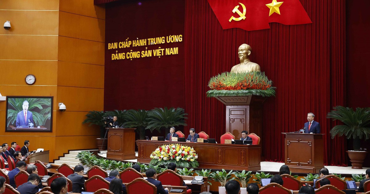 4 kiên định' về chính trị, tư tưởng: Giữ vững bản sắc để bứt phá