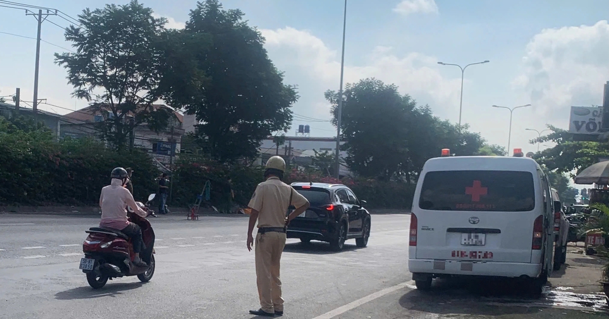 TP.HCM: Truy tìm ô tô tông người đàn ông tử vong trên đường Đỗ Mười