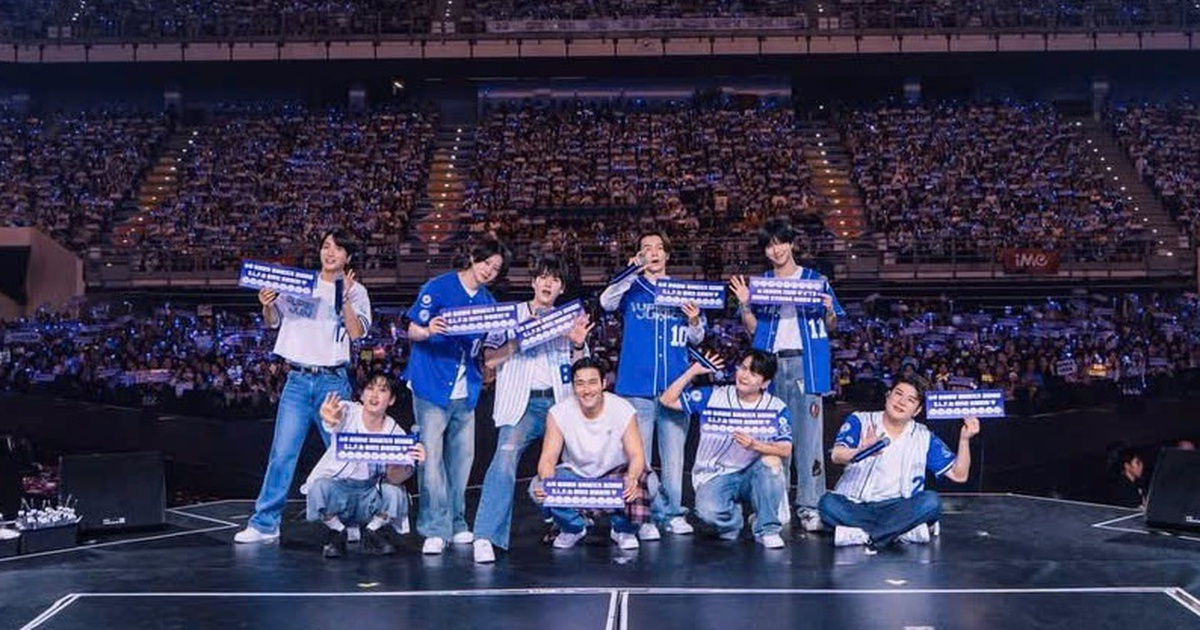 Sập lan can tại concert Super Junior: Nhiều fan rơi xuống từ kh&aacute;n đ&agrave;i v&agrave; bị thương