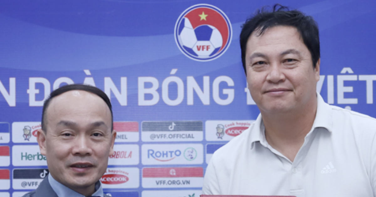 Người hùng World Cup Hàn Quốc gia hạn hợp đồng với đội tuyển Việt Nam