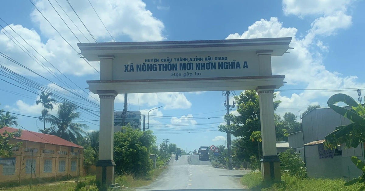 Thanh tra Cần Thơ kiến nghị xử l&yacute; 9 tập thể, 15 c&aacute; nh&acirc;n giao nền nh&agrave; vượt lũ sai quy định