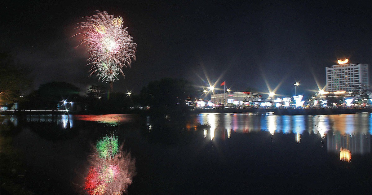 Cà Mau: Bắn pháo hoa và khởi công loạt dự án trăm tỉ dịp 30.4