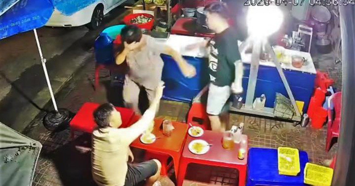 H&agrave;nh hung cụ b&agrave; b&aacute;n b&aacute;nh b&egrave;o ở Quy Nhơn g&acirc;y phẫn nộ