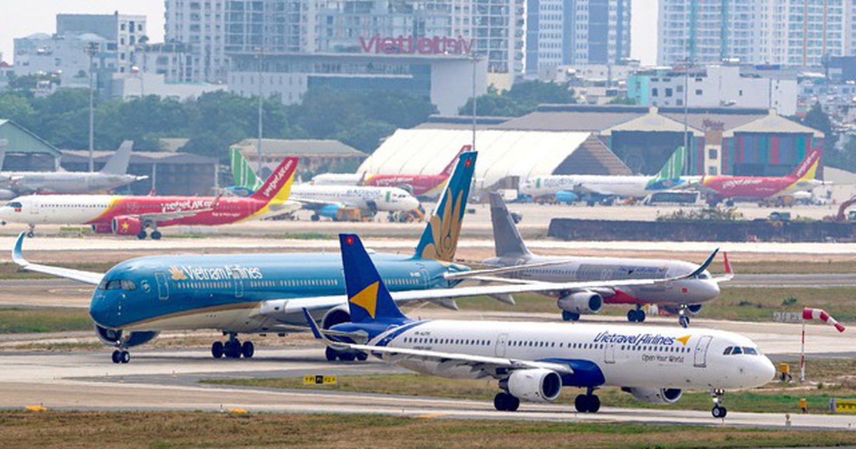 Miễn một số phí, lệ phí hàng không, cảng, tàu thuyền, đường sắt