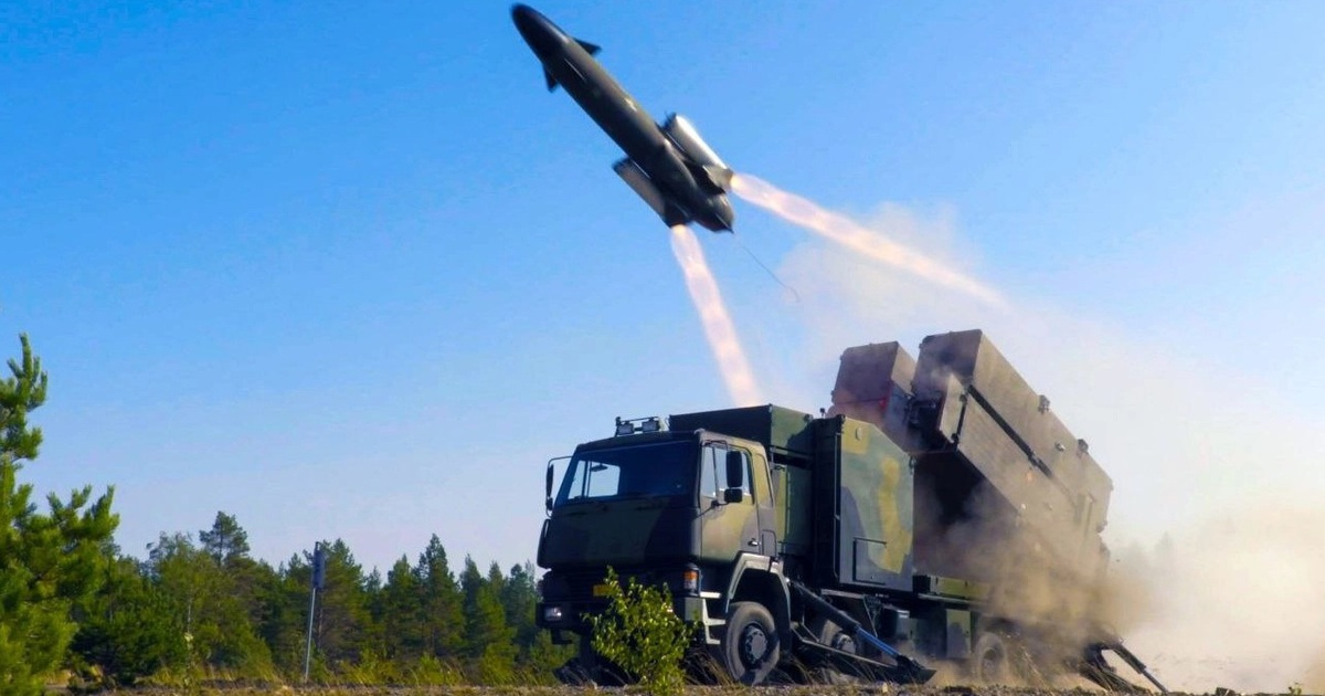 Chiến sự Ukraine ngày 1.504: Kyiv dùng tên lửa công nghệ cao tập kích giàn khoan