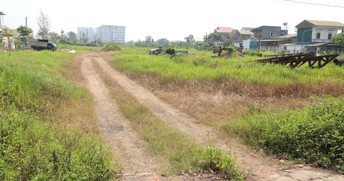 Tuyên chiến' với dự án treo