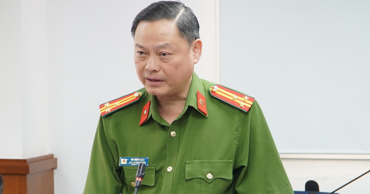 C&ocirc;ng an TP.HCM xử l&yacute; lấn chiếm vỉa h&egrave;: Điểm 'n&oacute;ng' chuyển biến r&otilde; sau 1 th&aacute;ng