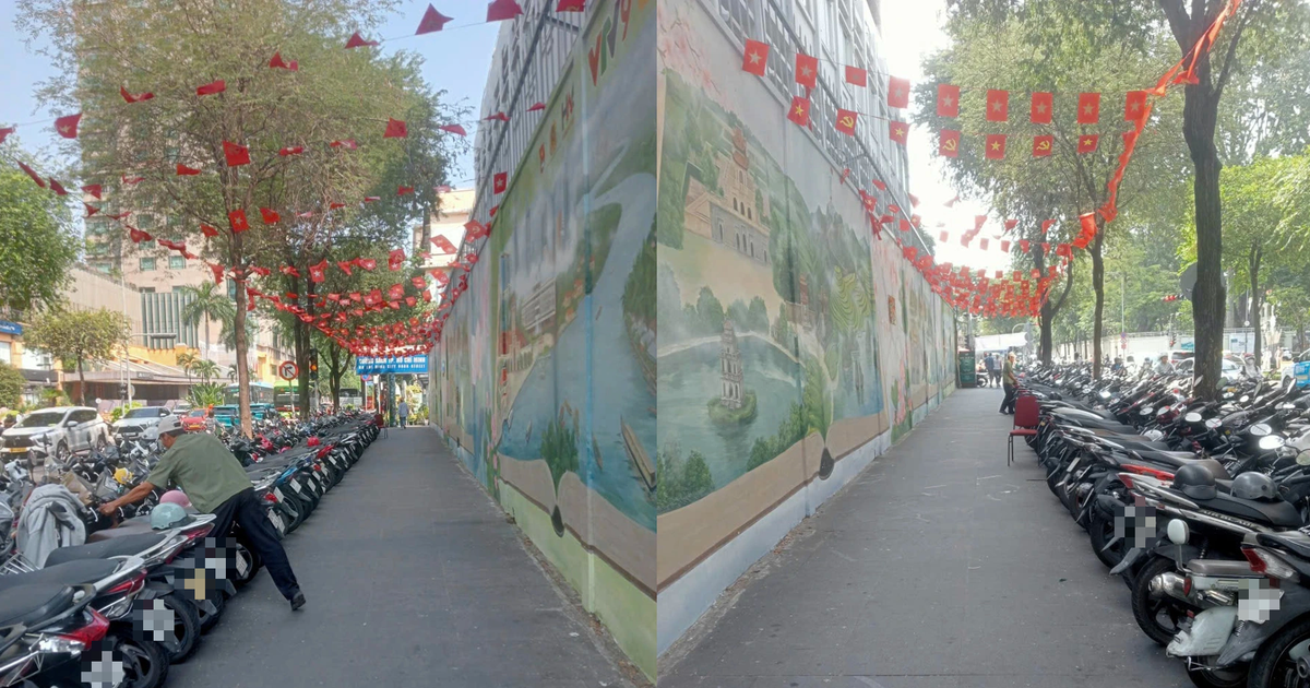 Đường sách TP.HCM trước nỗi lo không còn... bãi giữ xe