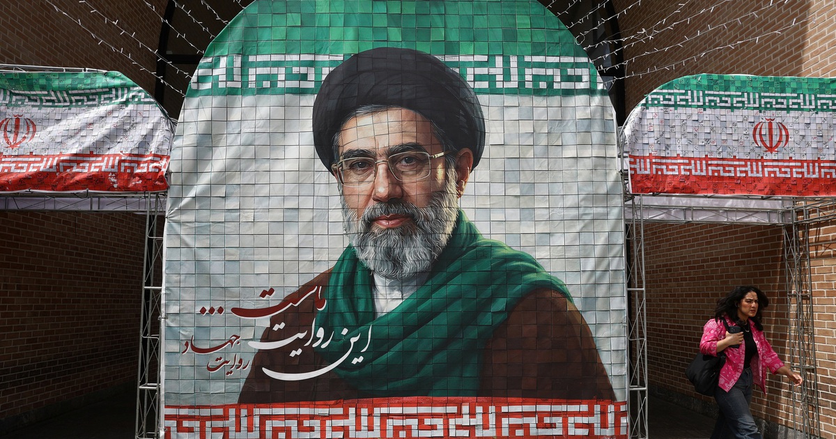 Iran lần đầu tiết lộ thương tích của Lãnh tụ tối cao Mojtaba Khamenei