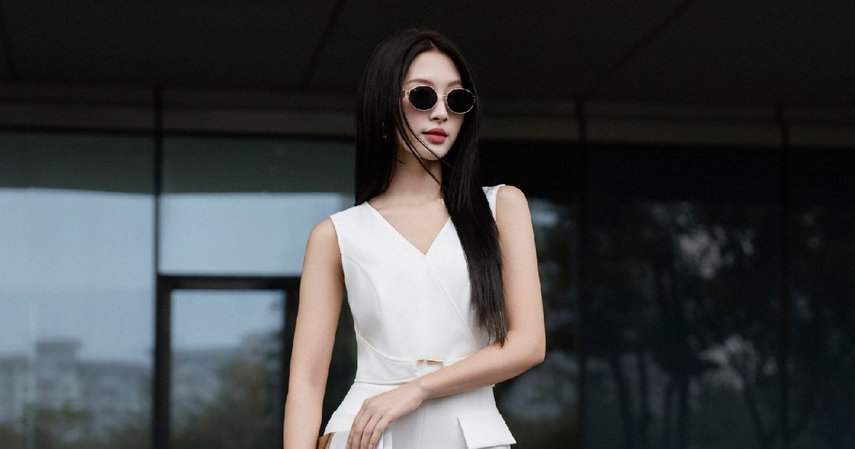 Mặc đẹp không khó với jumpsuit tôn dáng mùa hè