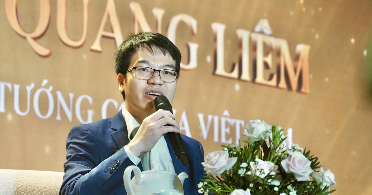 Lê Quang Liêm ở đâu cũng hướng về cờ vua nước nhà
