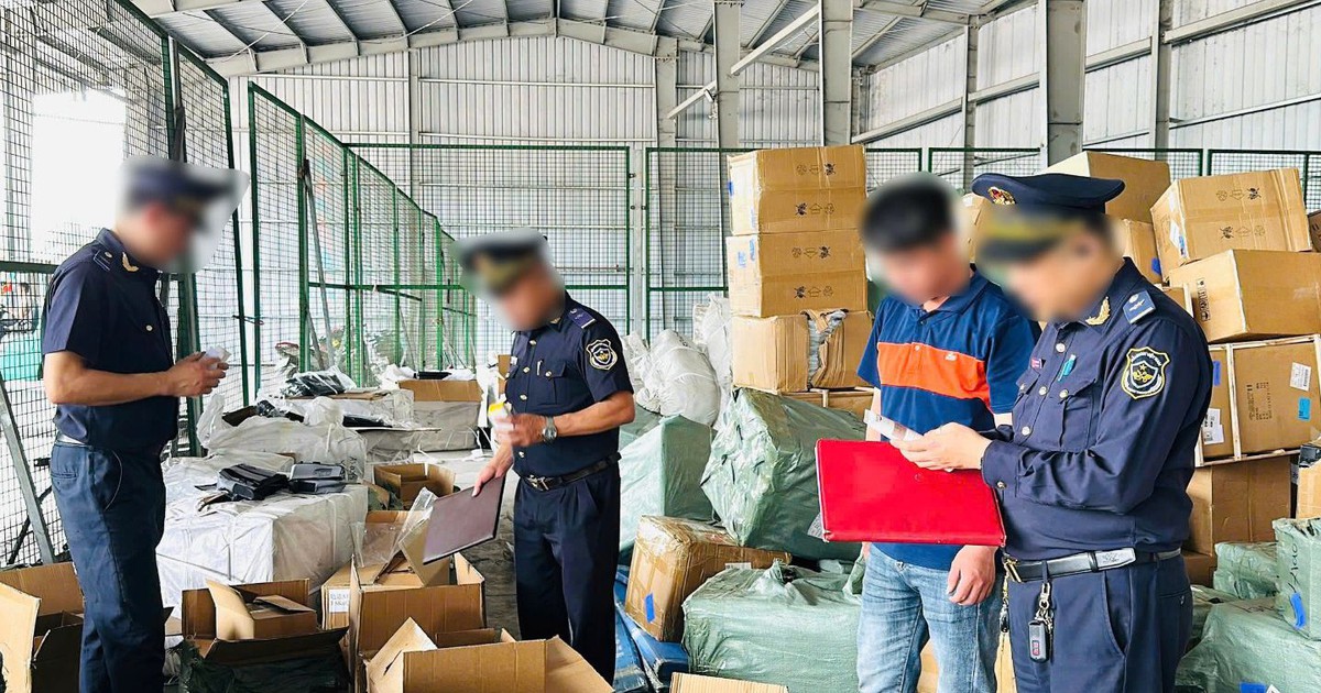 15.000 mỹ phẩm, giày túi hiệu Hermes, LV... giả bị hải quan bắt giữ