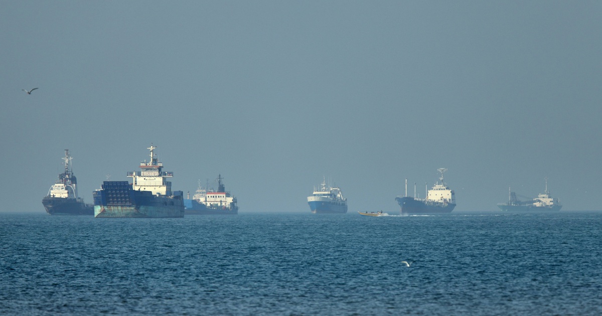 Anh - Pháp điều tàu chiến đến eo biển Hormuz, Iran dọa phản ứng 'tức thì'