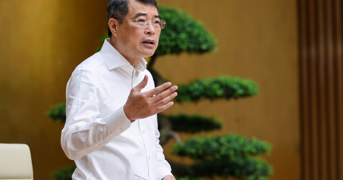 Thủ tướng: 'Trao đổi trực tiếp chỉ mất một tiếng, phát văn bản cả tháng không xong'