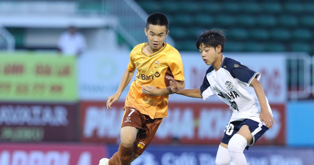 HLV Kim chứng kiến cháu của Văn Toàn ghi bàn, U.14 HAGL thắng đẹp U.14 Jubilo Iwata