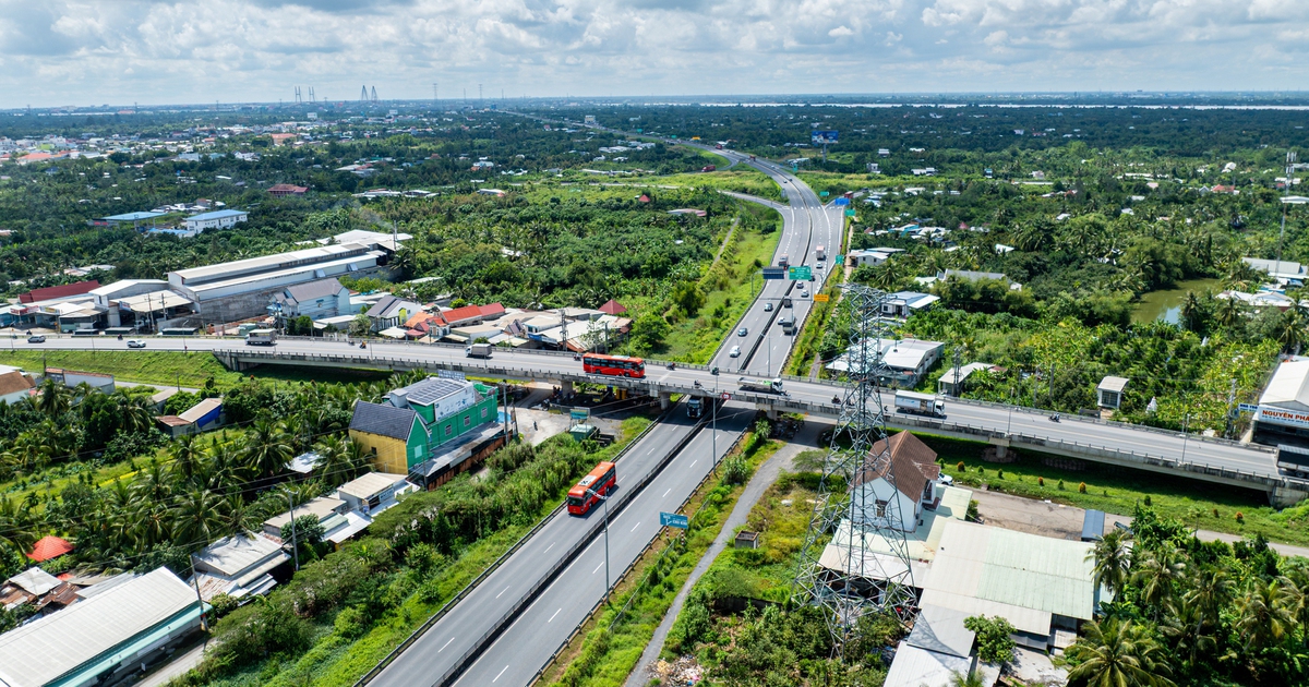 Vì sao trạm dừng nghỉ trên cao tốc vẫn chậm?