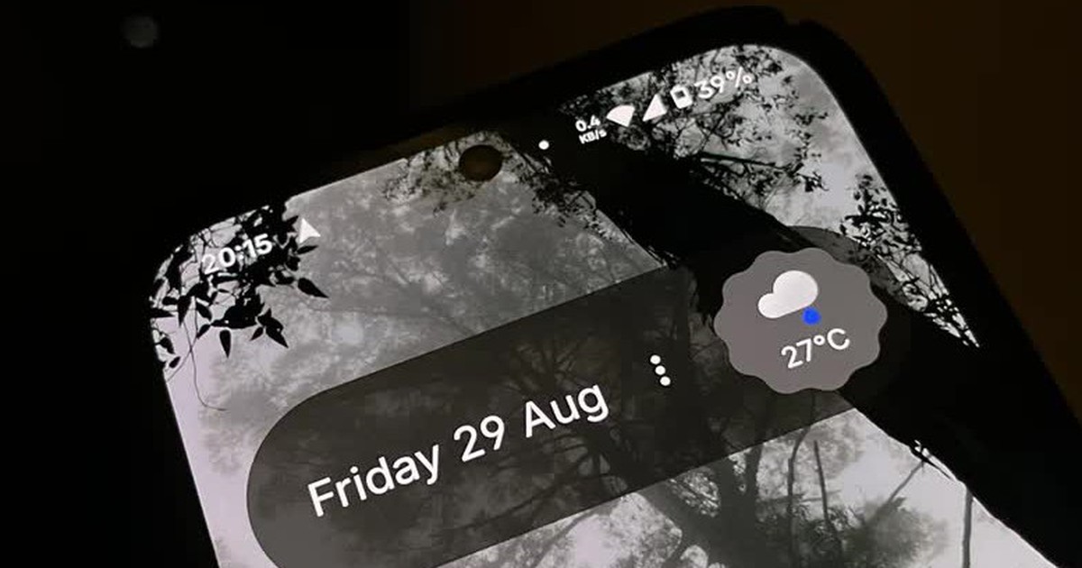 Chấm trắng trên điện thoại Android báo hiệu điều gì?