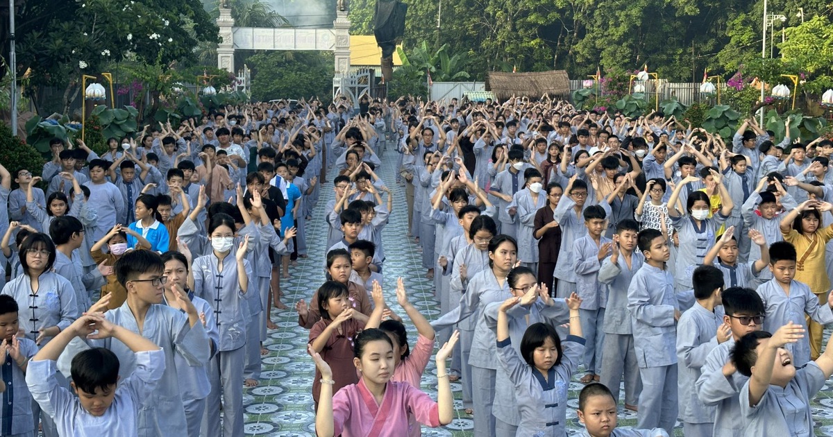 Khóa sinh hoạt Phật pháp mùa hè ở chùa: Vì sao nhiều phụ huynh cho con tham gia?