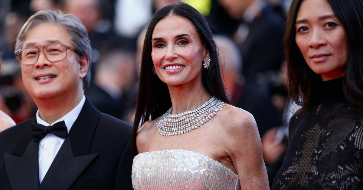 Demi Moore, Củng Lợi khoe sắc gợi cảm bên dàn sao dự khai mạc Cannes