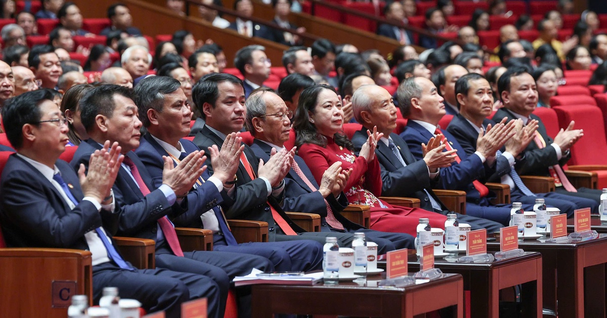 Đẩy mạnh các chương trình chăm lo cho người dân vùng khó khăn