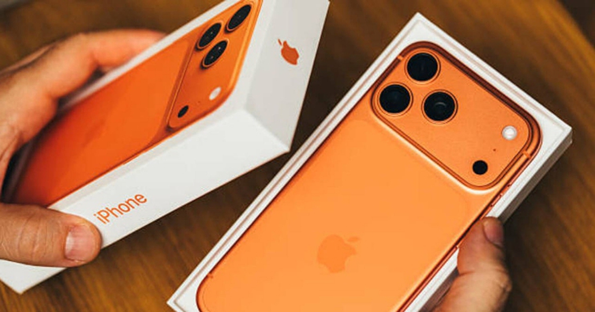 Lý do Apple cố tình làm hộp iPhone cực kỳ khó mở