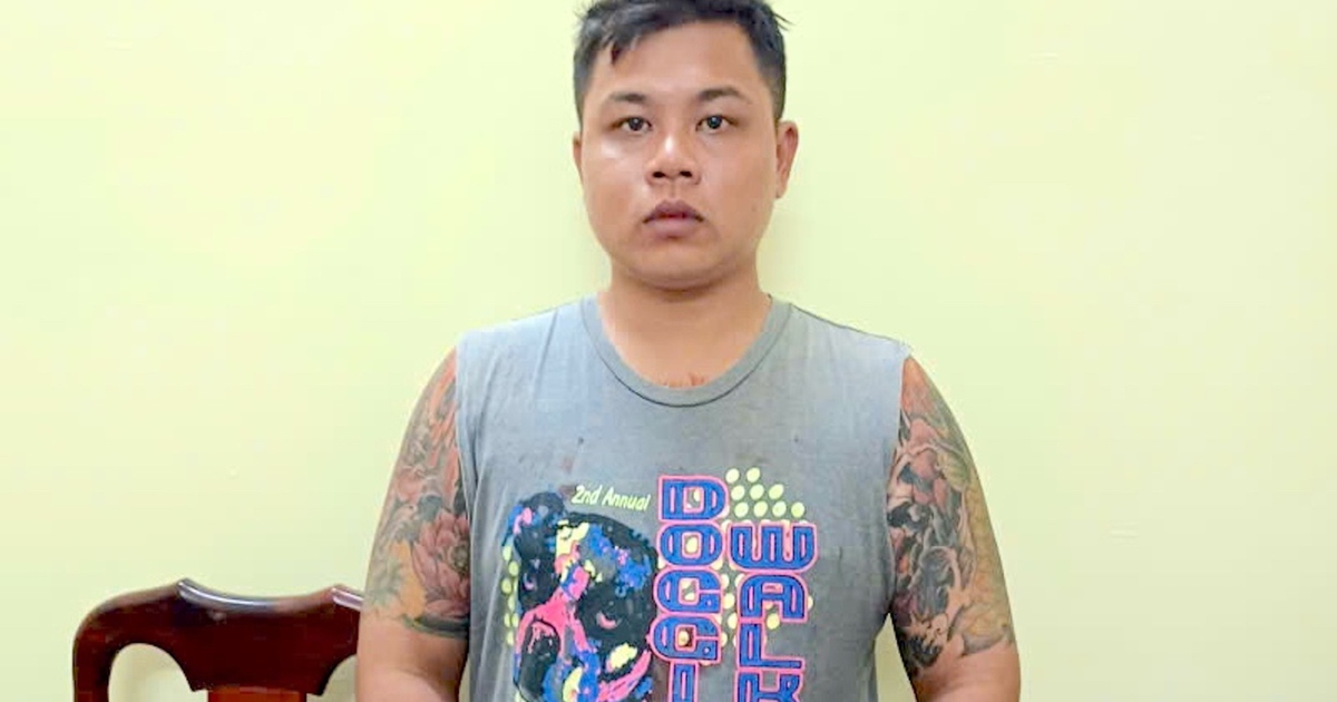 Bênh vực bà chủ, dùng dao giết người