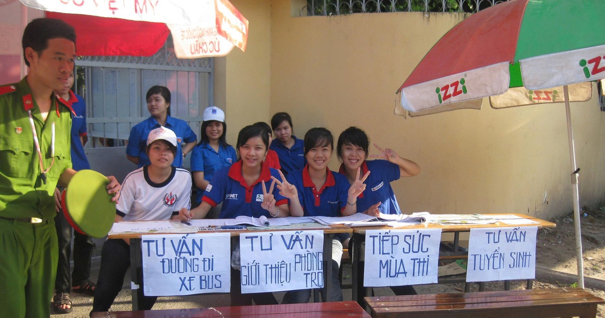 Ký ức dưới cơn mưa năm 2010 theo nam đại úy suốt cả thanh xuân