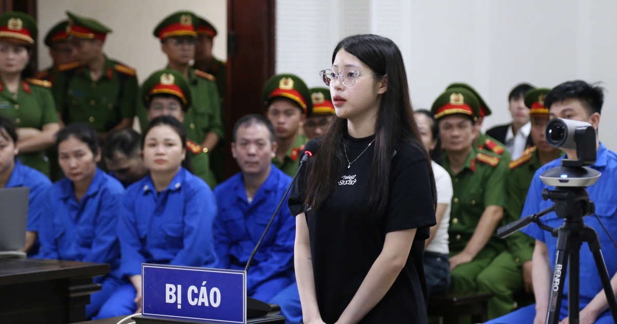 Bạn gái gọi taxi giúp Bùi Đình Khánh bỏ trốn