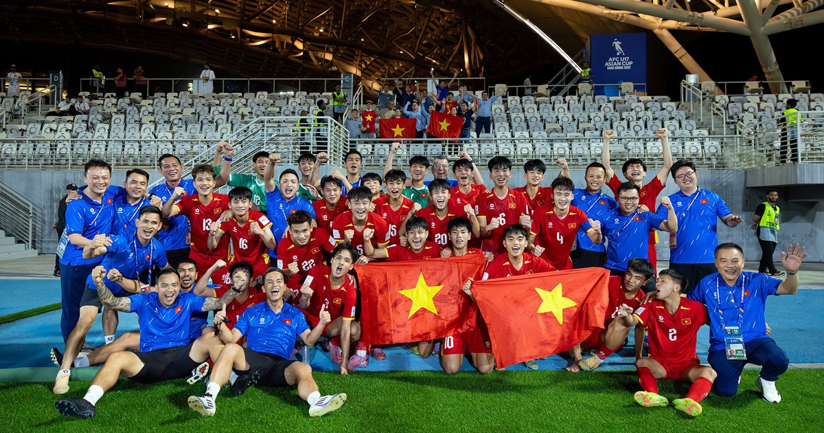 U.17 Việt Nam dự World Cup, đừng quên dấu ấn của những người đặc biệt này!